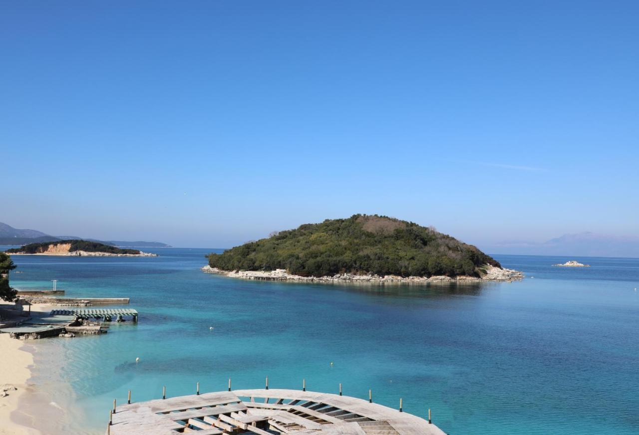 Luxury Seafront Apartments Sarande Ngoại thất bức ảnh