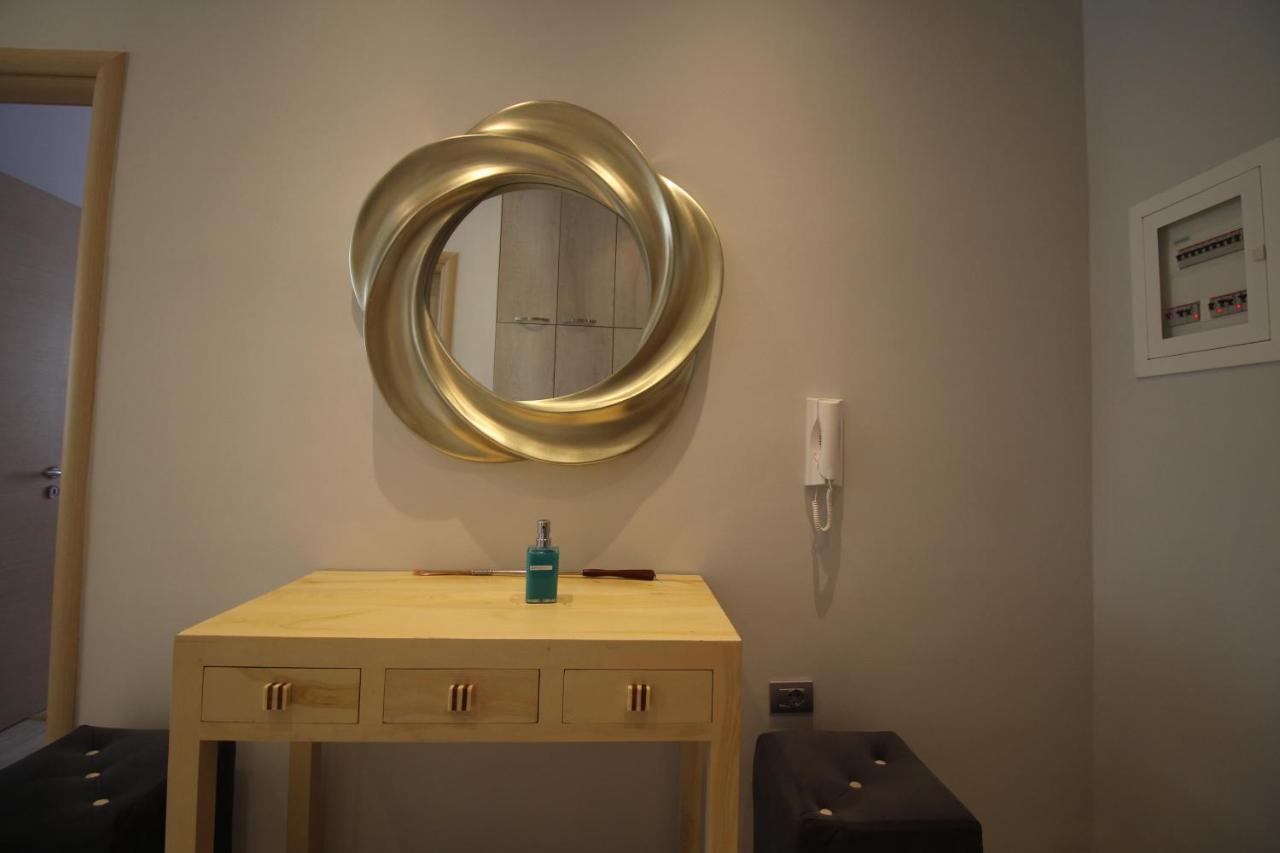 Luxury Seafront Apartments Sarande Ngoại thất bức ảnh