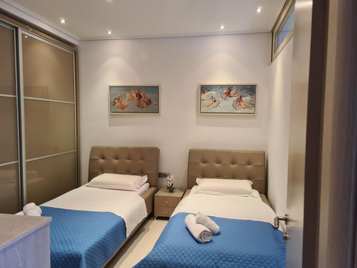 Luxury Seafront Apartments Sarande Ngoại thất bức ảnh