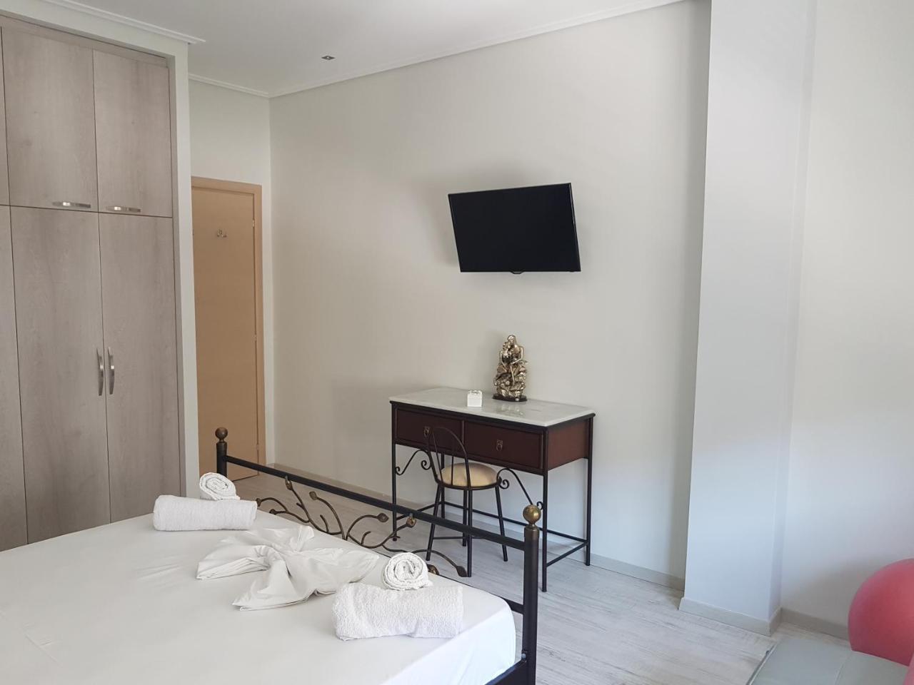 Luxury Seafront Apartments Sarande Ngoại thất bức ảnh