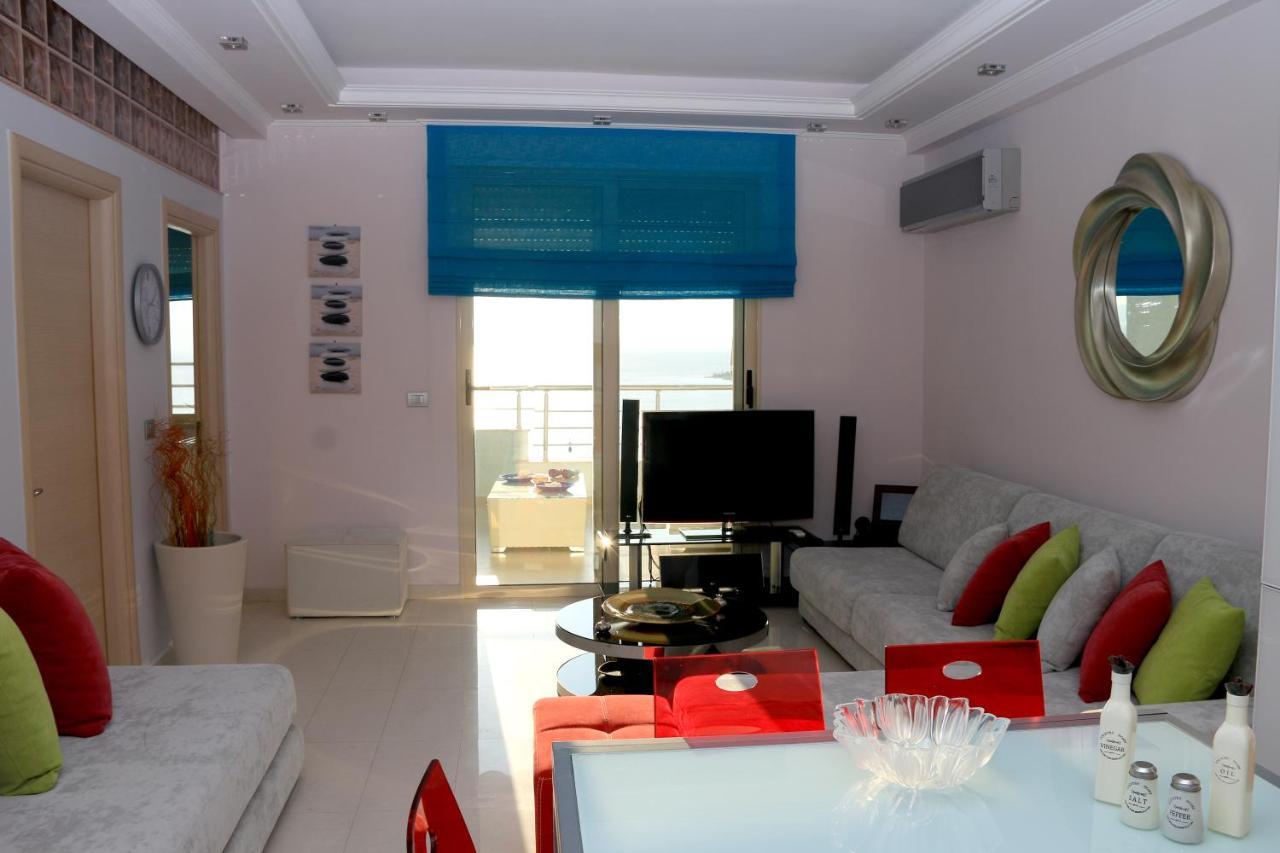 Luxury Seafront Apartments Sarande Ngoại thất bức ảnh